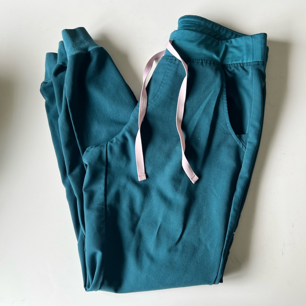 FIGS SCRUB PANTS ZAMORA